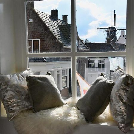 De Slaapmuts Bed & Breakfast Winsum  ภายนอก รูปภาพ