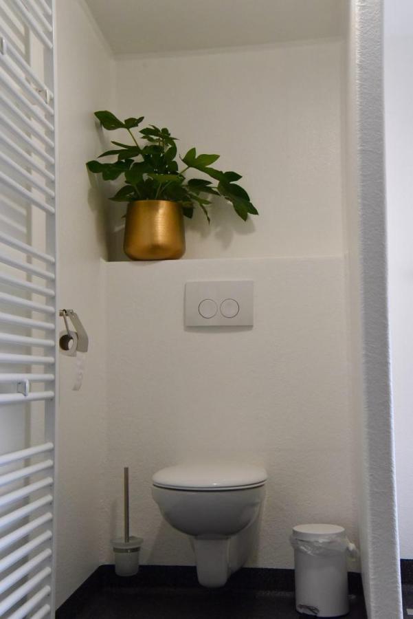 De Slaapmuts Bed & Breakfast Winsum  ภายนอก รูปภาพ